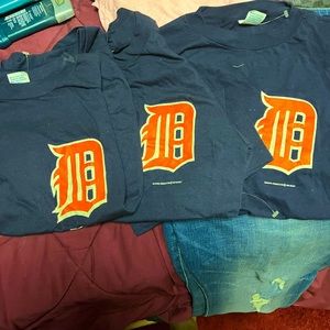 Vintage D tigers shirts